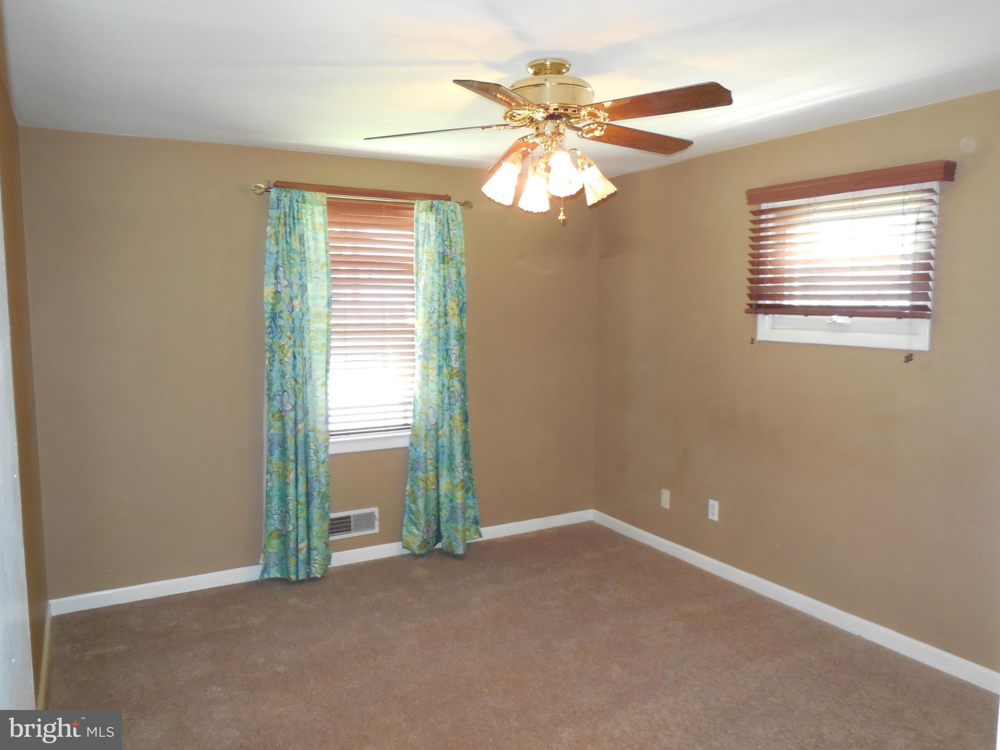 8104 Woodhaven Road Baltimore, MD 21237 - Photo 17 of 29 Bedroom