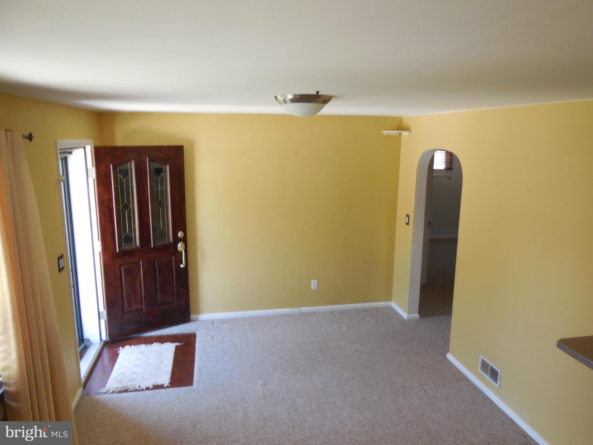 8104 Woodhaven Road Baltimore, MD 21237 - Photo 10 of 29 Living Room