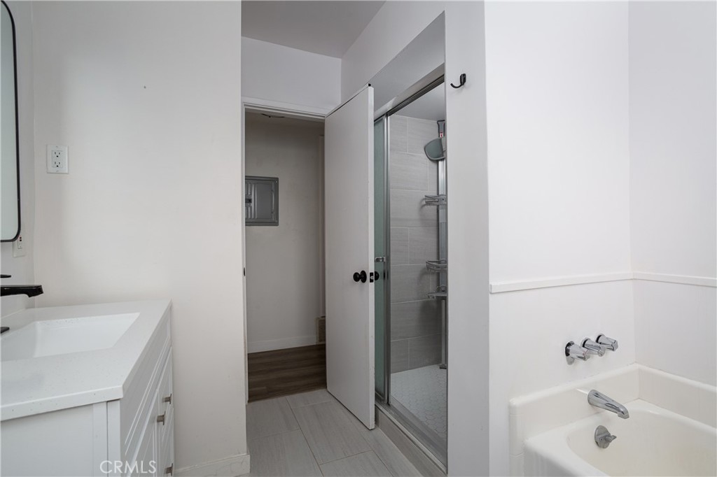 1250 East Ocean Boulevard, Unit 307 Long Beach, CA 90802 - Photo 12 of 14