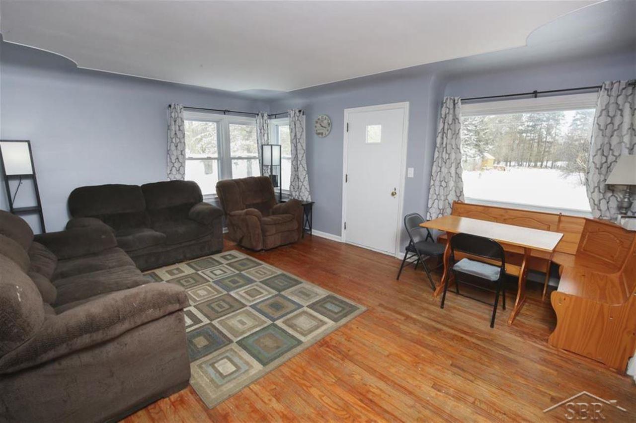 3144 East Stewart Road Midland, MI 48640 - Photo 4 of 23 50033193-3.JPG