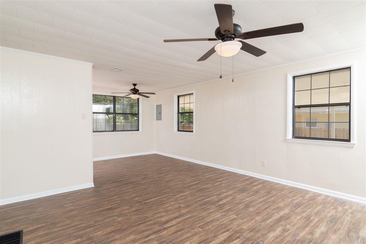 5918 Duchess Road Pensacola, FL 32503 - Photo 3 of 14