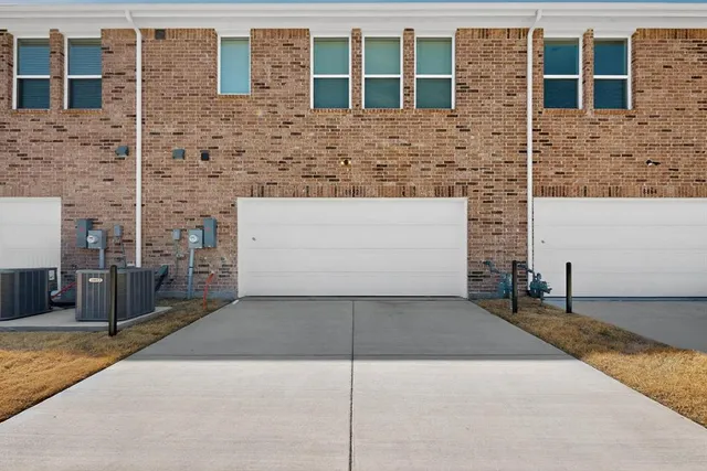 $2,745 | 8852 Magnet Drive, Frisco, TX 75035