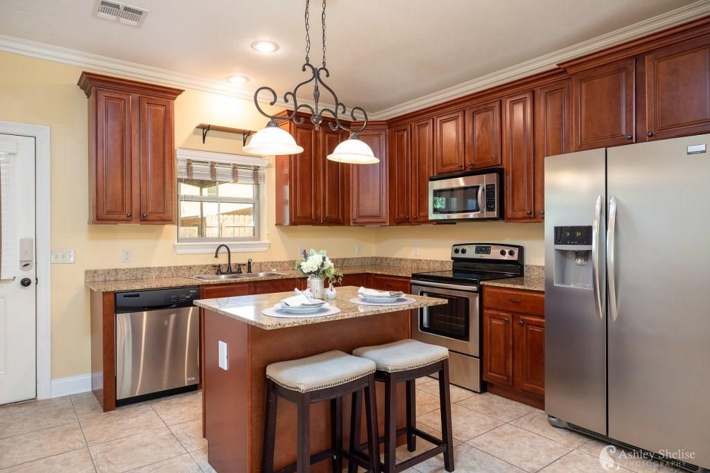 5017 South Prien Lake Road, Unit 10 Lake Charles, LA 70605 - Photo 3 of 13