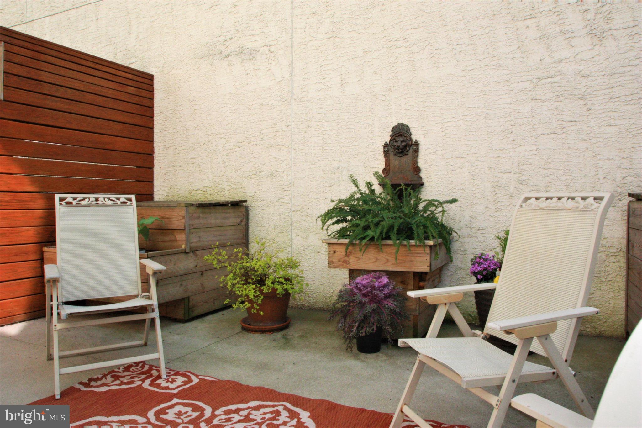 1238 Reed Street Philadelphia, PA 19147 - Photo 7 of 37 Rear patio garden
