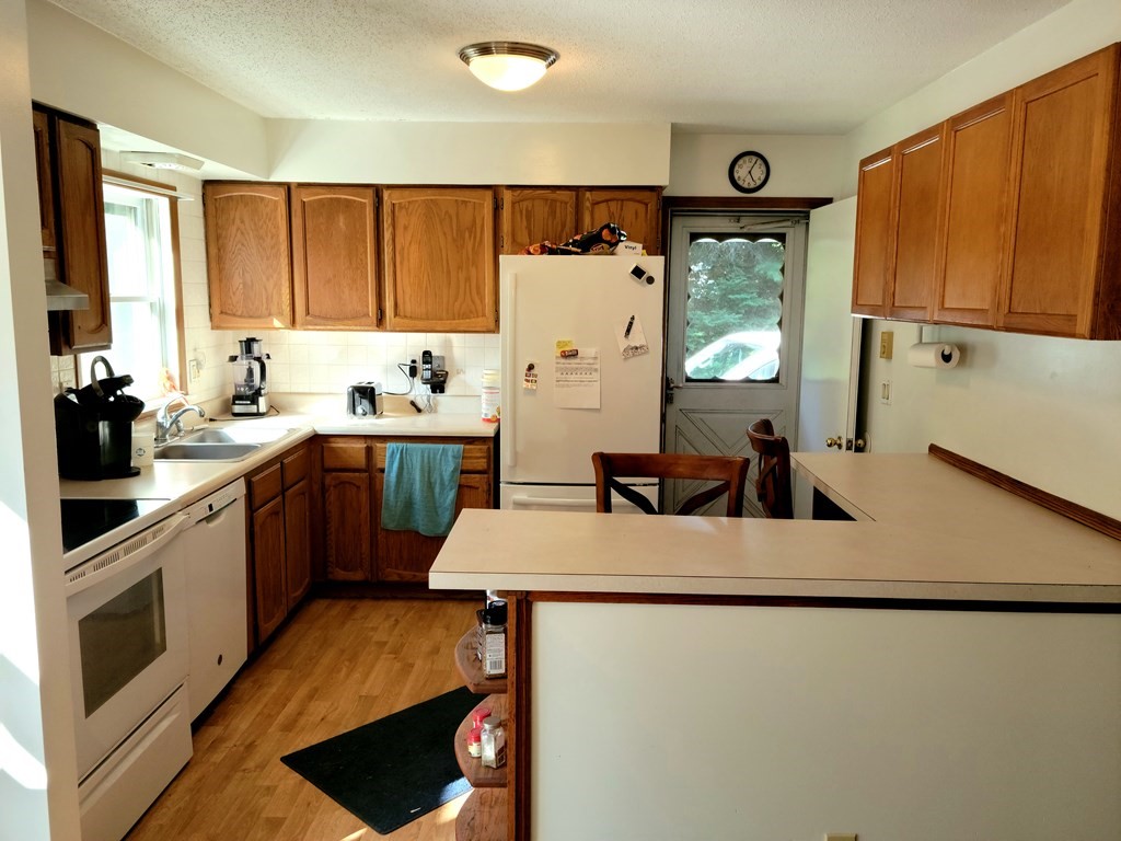 255 River Run Road Hardwick, MA 01031 - Photo 6 of 27