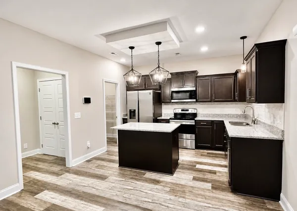 $2,150 | 451 Kinslow Court, Clarksville, TN 37040