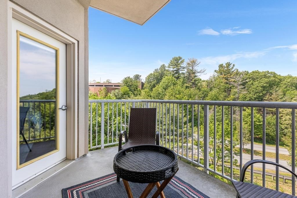 36 Village Road, Unit 713 Middleton, MA 01949 - Photo 15 of 22 Gallery Image 15