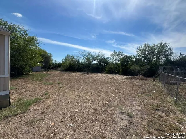 $65,000 | 2900 Southern Breeze, Hondo, TX 78861