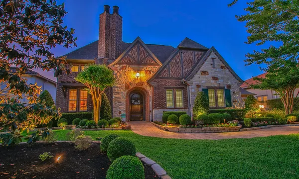 $1,745,000 | 134 South Curly Willow Drive, Tomball, TX 77375
