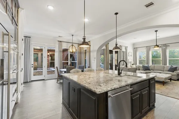 $1,745,000 | 134 South Curly Willow Drive, Tomball, TX 77375
