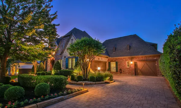 $1,745,000 | 134 South Curly Willow Drive, Tomball, TX 77375