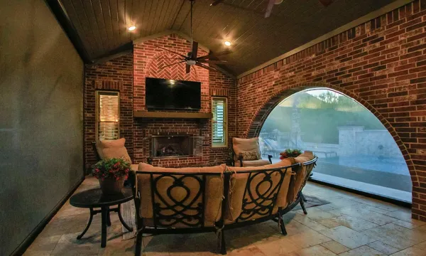 $1,745,000 | 134 South Curly Willow Drive, Tomball, TX 77375