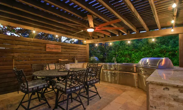 $1,745,000 | 134 South Curly Willow Drive, Tomball, TX 77375