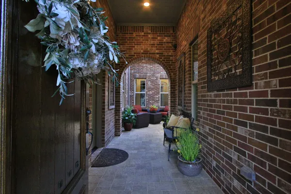 $1,745,000 | 134 South Curly Willow Drive, Tomball, TX 77375