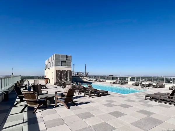 $4,500 | 610 East Market Street, Unit 2602, San Antonio, TX 78205