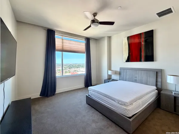 $4,500 | 610 East Market Street, Unit 2602, San Antonio, TX 78205