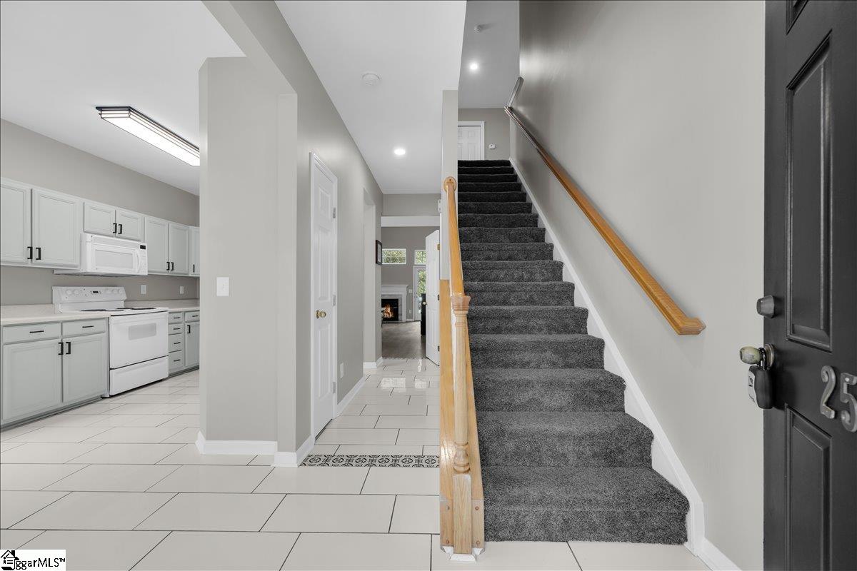 250 Hadley Commons Drive Mauldin, SC 29662 - Photo 5 of 43