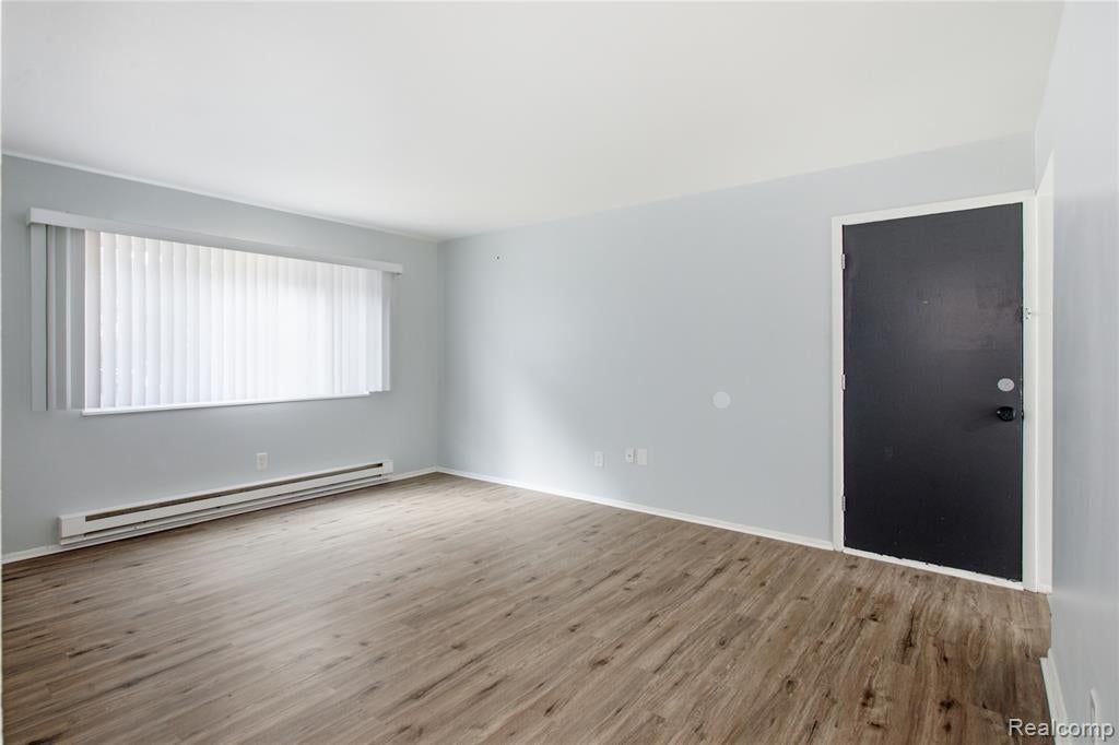 365 Granger Road, Unit 1 Ortonville, MI 48462 - Photo 7 of 23 Gallery Image 7