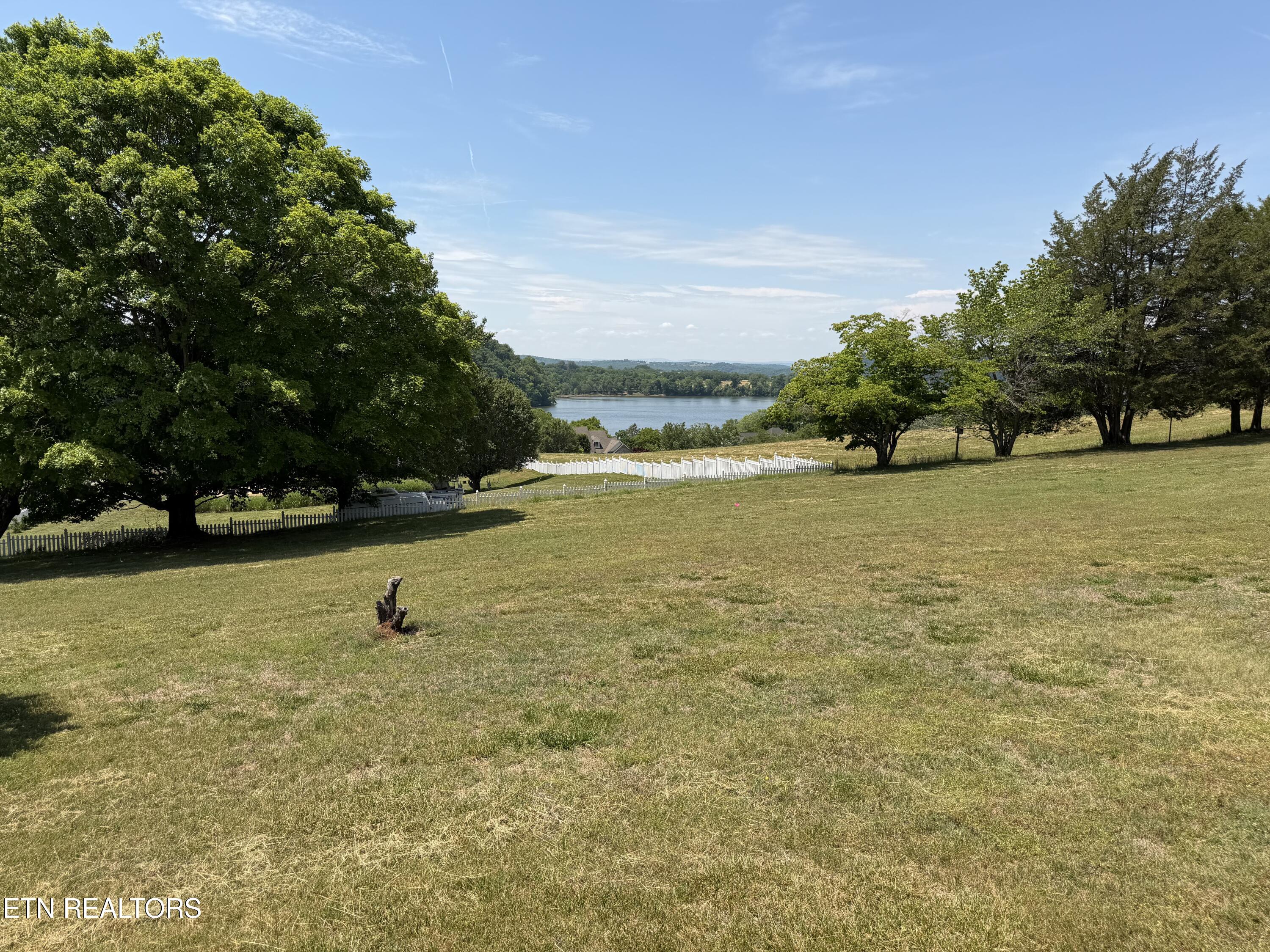 152 Morris Road Kingston, TN 37763 - Photo 3 of 20 Lake View