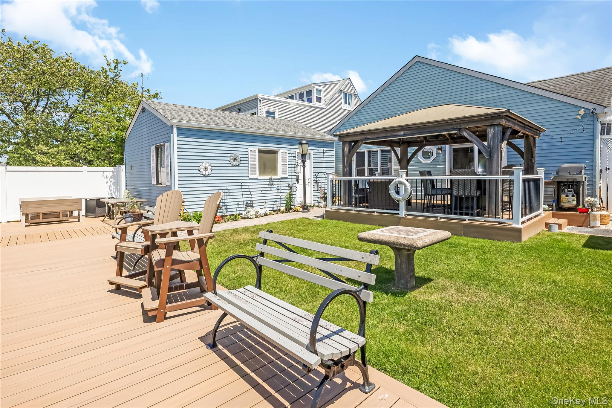 71 Seawane Road East Rockaway, NY 11518 - Photo 19 of 24