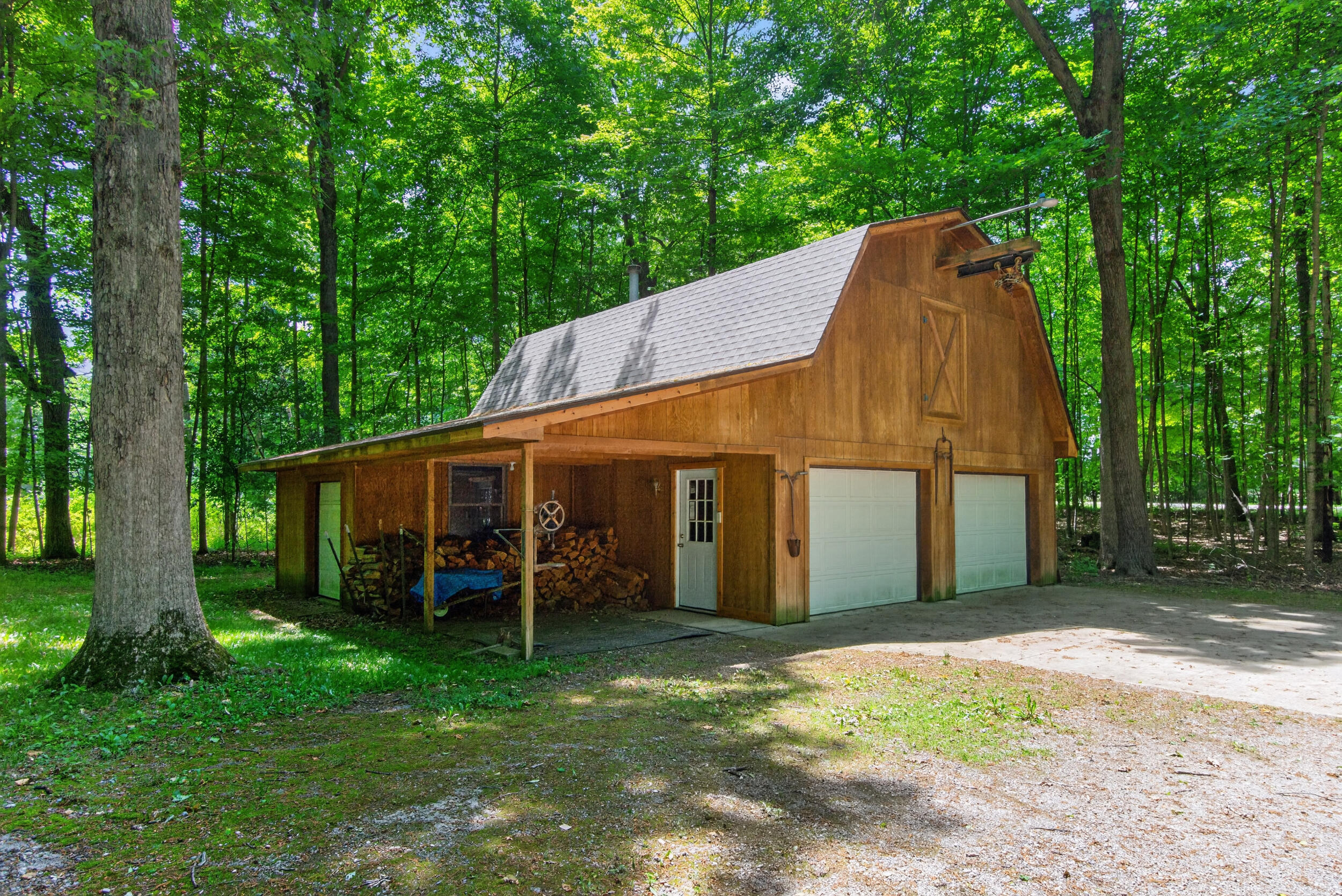 7789 Thorne Road Horton, MI 49246 - Photo 51 of 65 Garage / Workshop