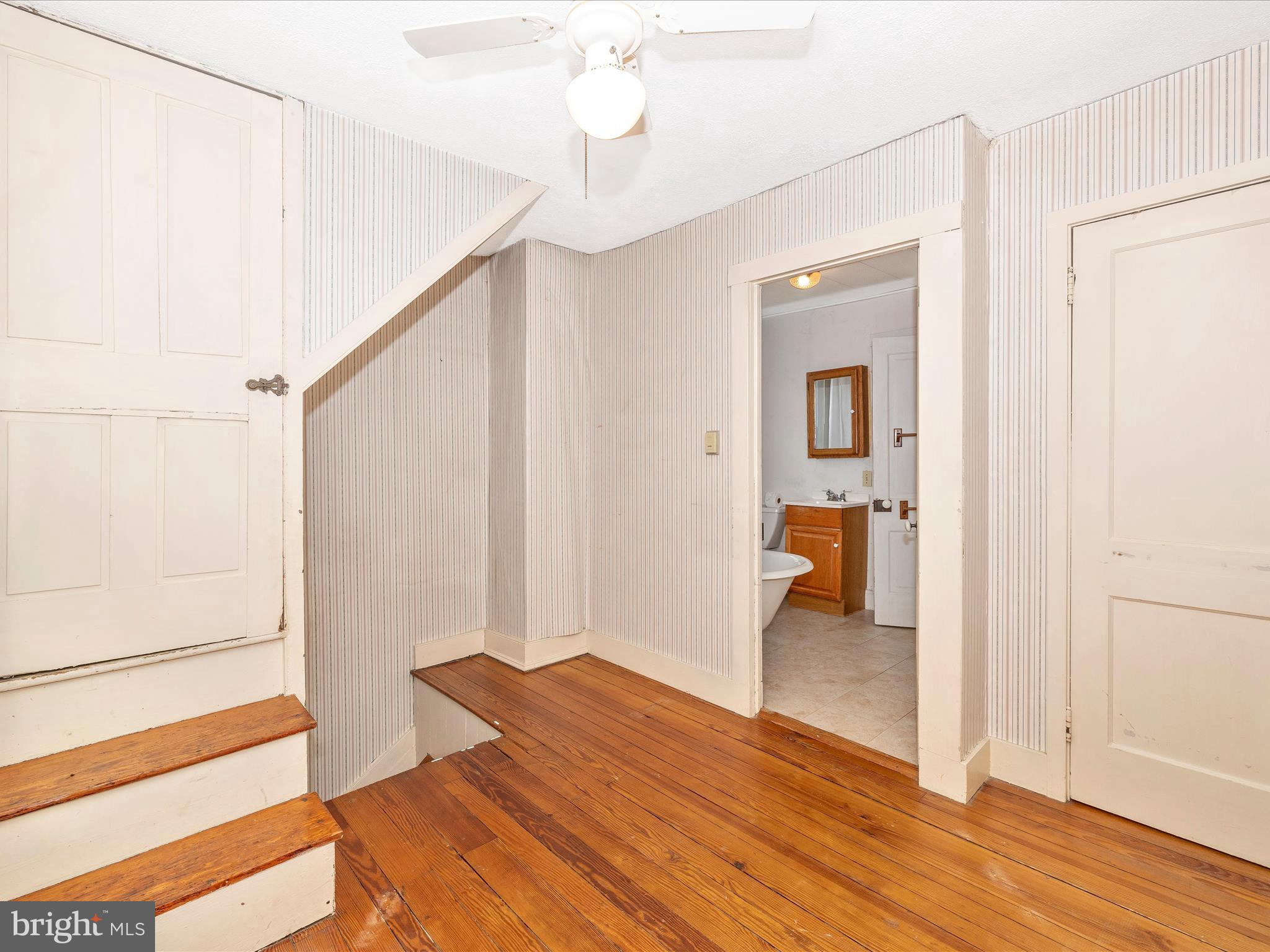 401 Prospect Road Mount Airy, MD 21771 - Photo 32 of 52 Landing