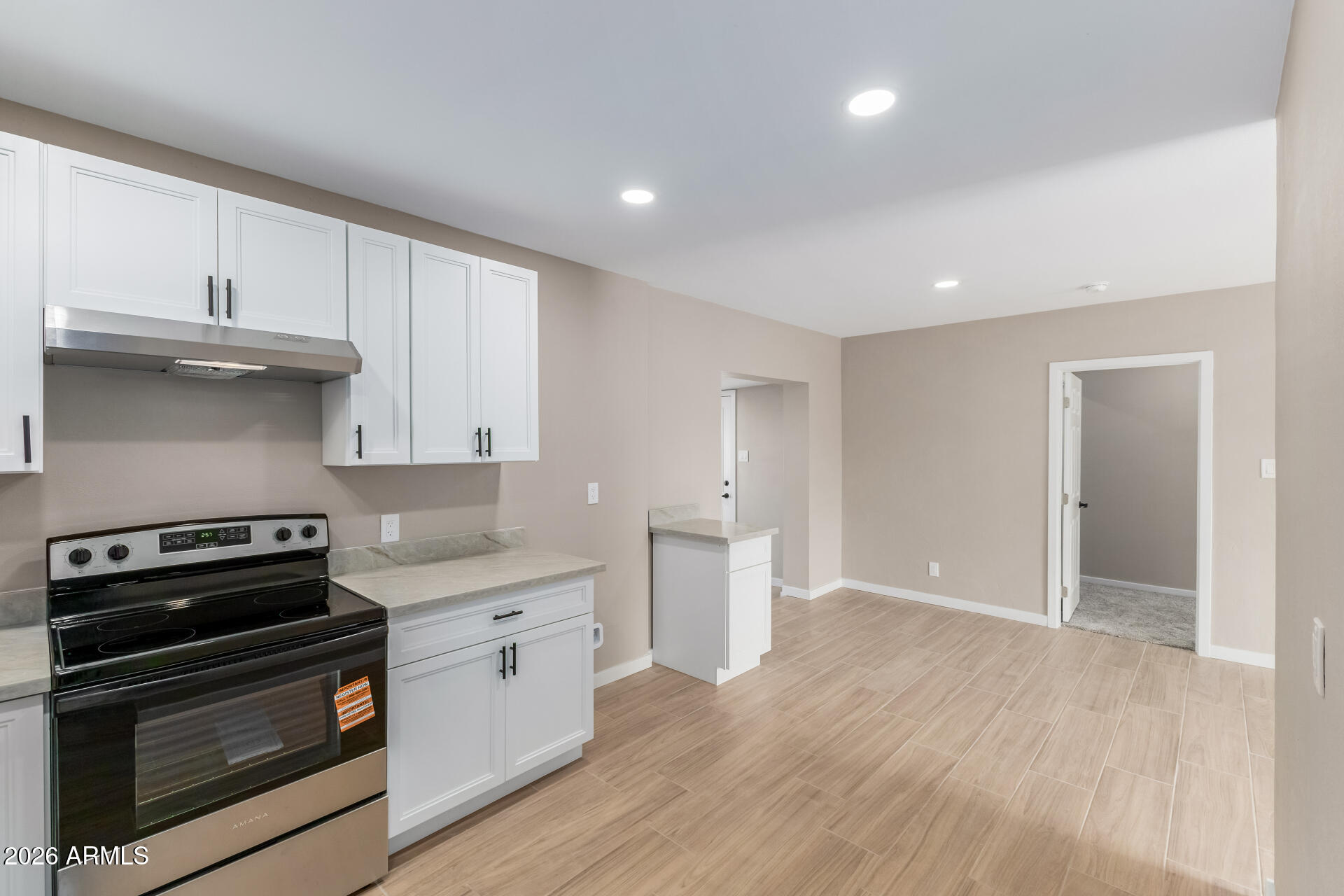 1906 East Almeria Road Phoenix, AZ 85006 - Photo 13 of 31 14 Almeria