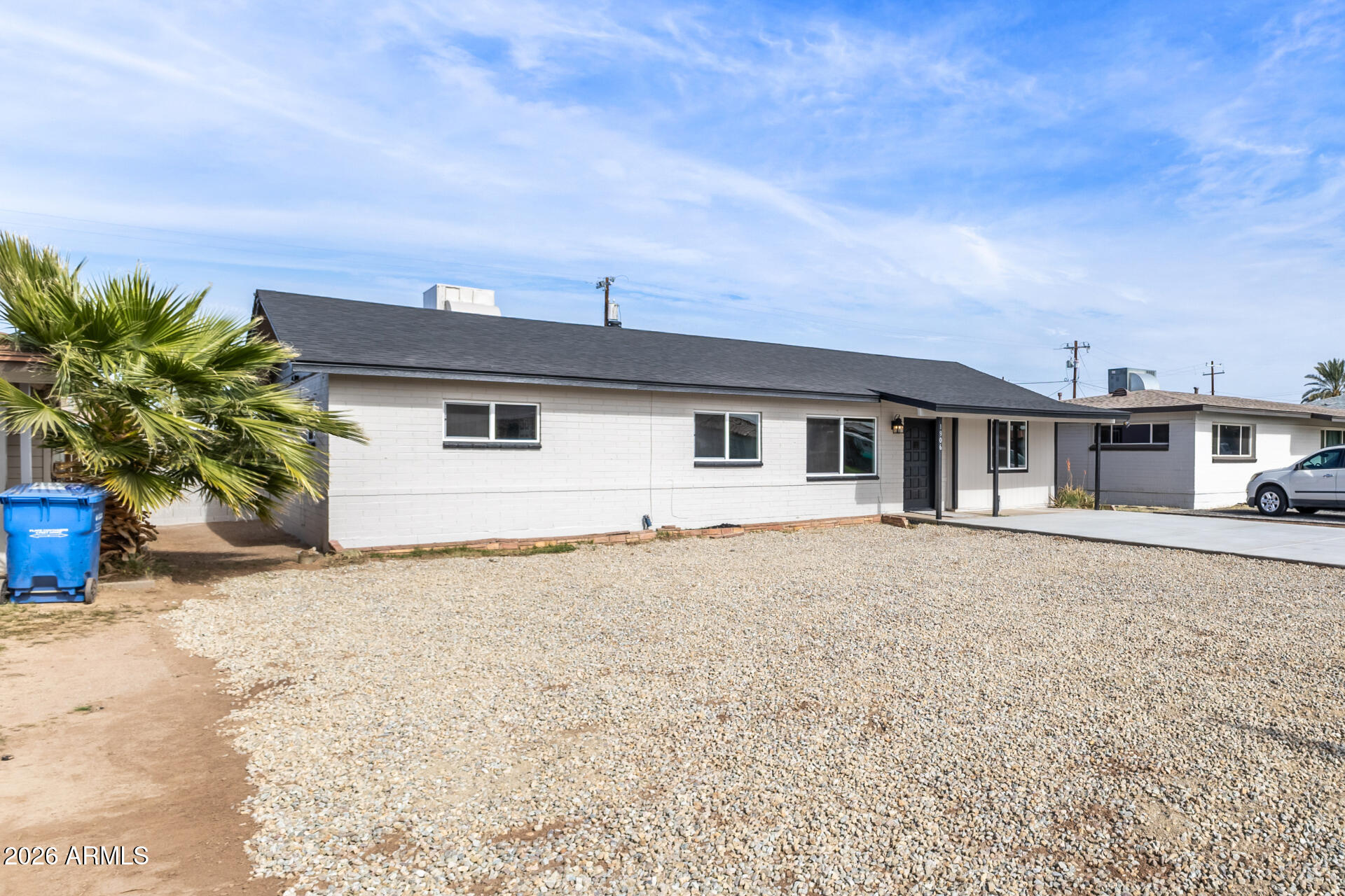 1906 East Almeria Road Phoenix, AZ 85006 - Photo 5 of 31 06 Almeria