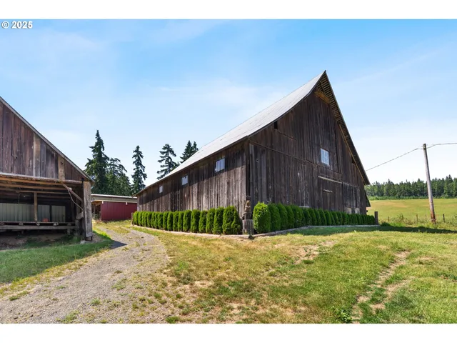 a view of a large building