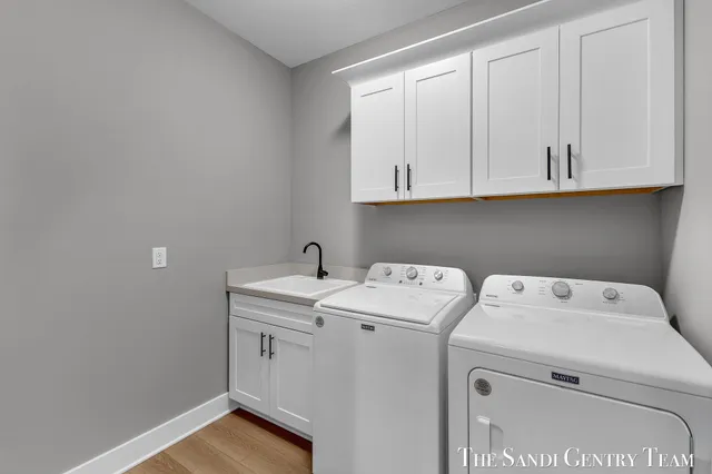 $529,900 | 7271 Atwater Springs Drive, Spring Lake, MI 49456