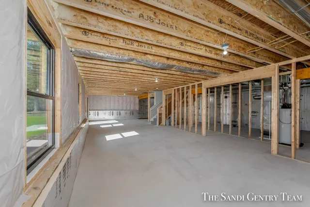 $529,900 | 7271 Atwater Springs Drive, Spring Lake, MI 49456