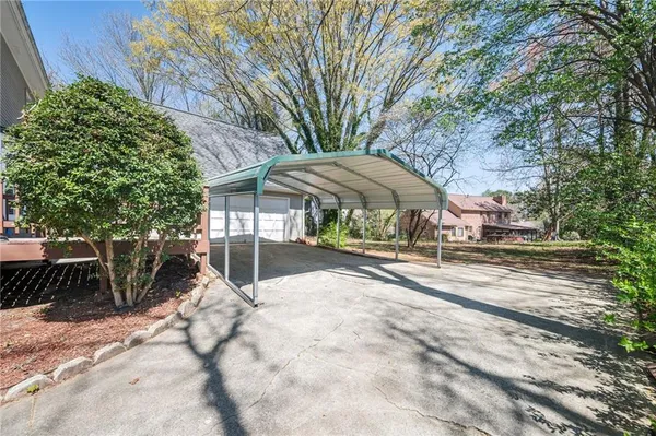 $400,000 | 945 Arlington Drive, Tucker, GA 30084