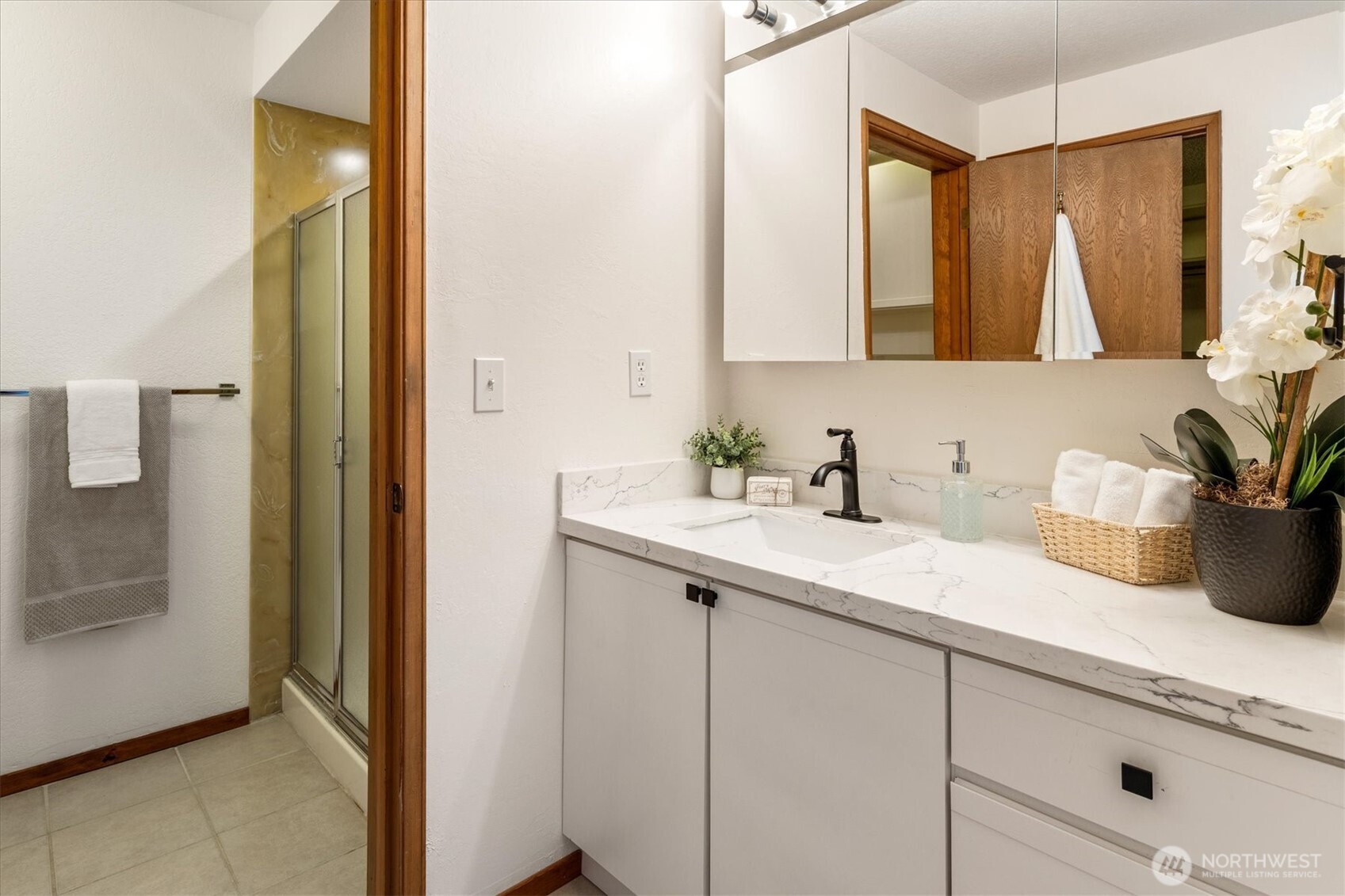 535 Walnut Street, Unit 202 Edmonds, WA 98020 - Photo 16 of 38 Gallery Image 16