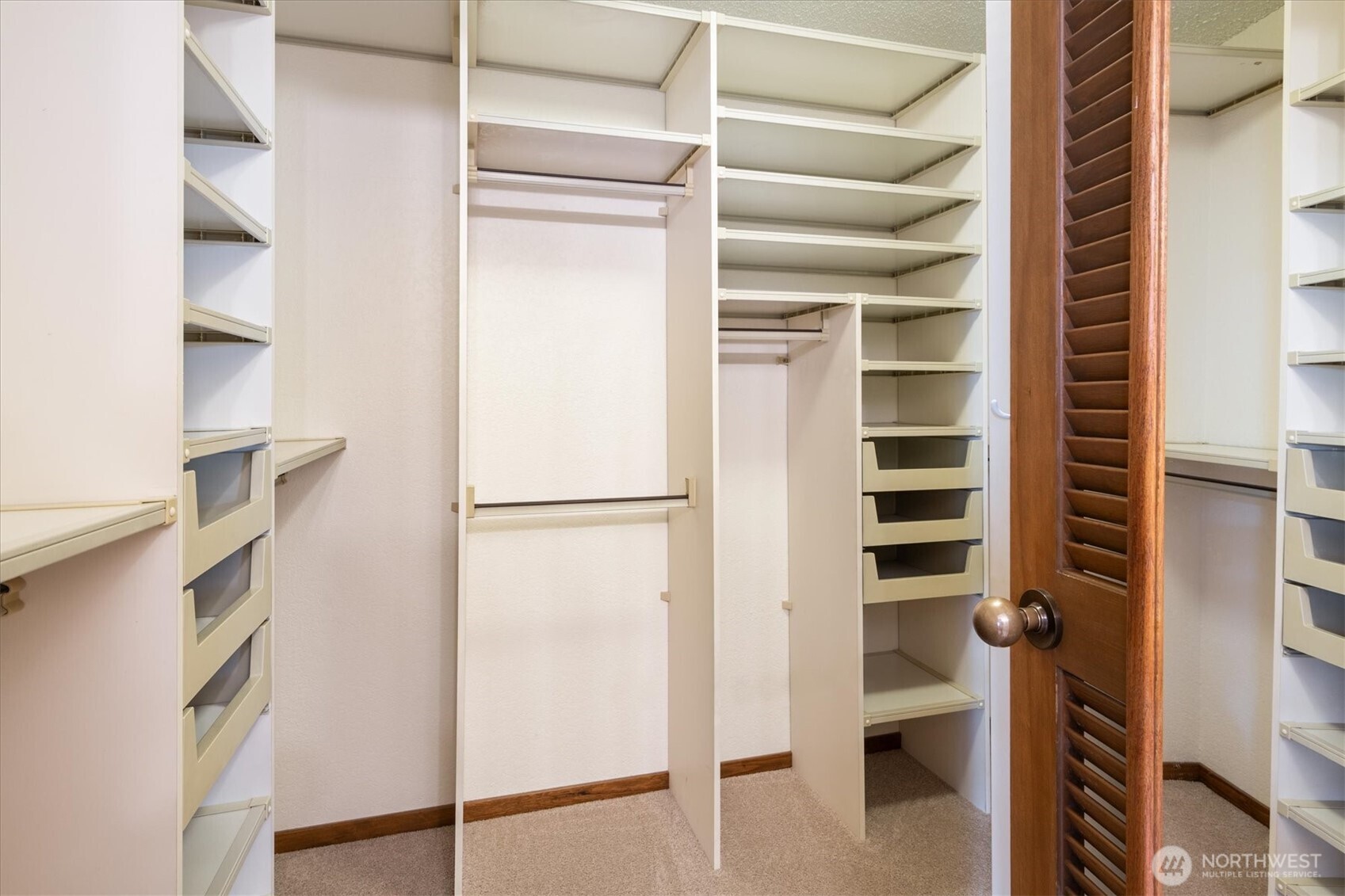 535 Walnut Street, Unit 202 Edmonds, WA 98020 - Photo 17 of 38 Gallery Image 17