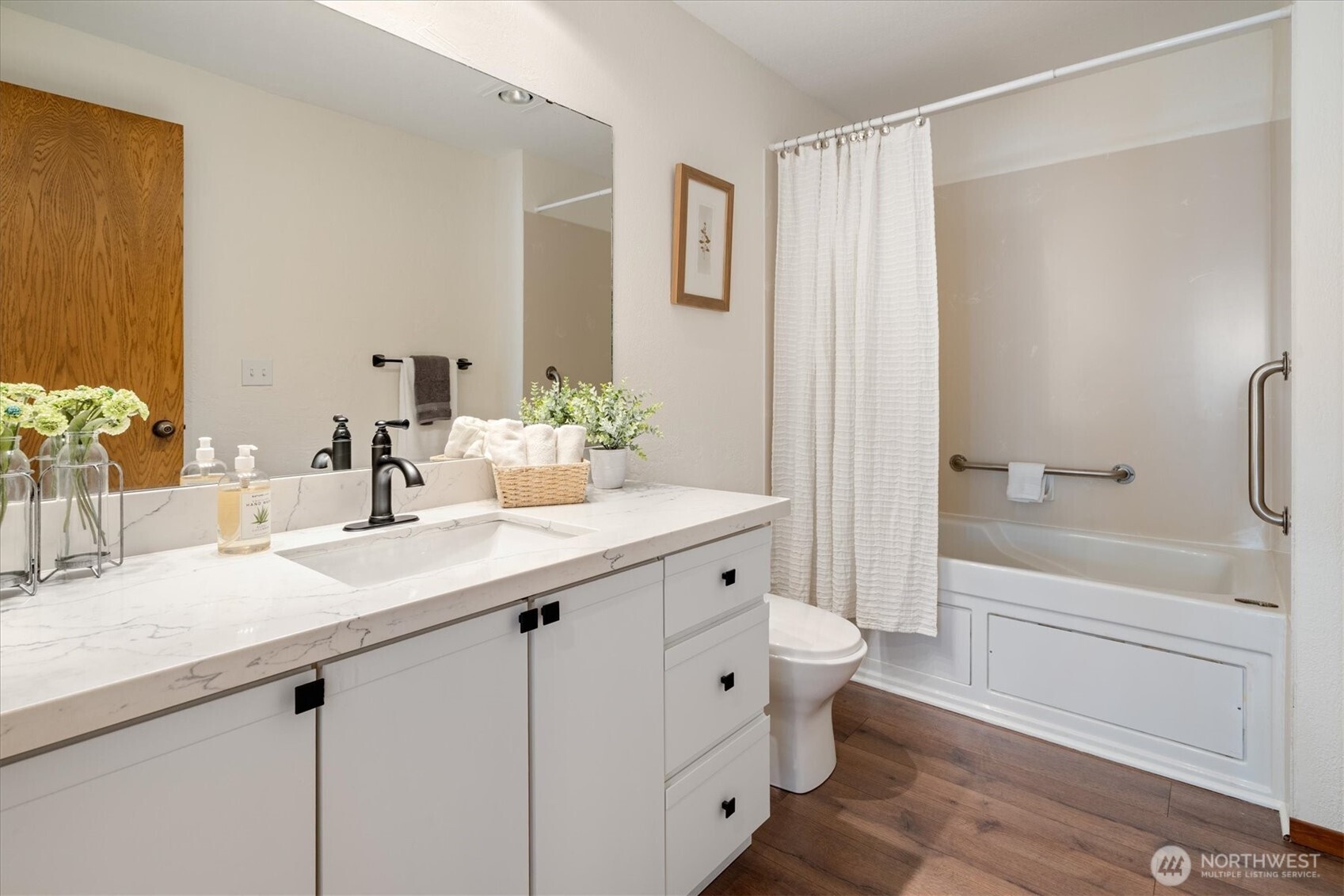 535 Walnut Street, Unit 202 Edmonds, WA 98020 - Photo 19 of 38 Gallery Image 19