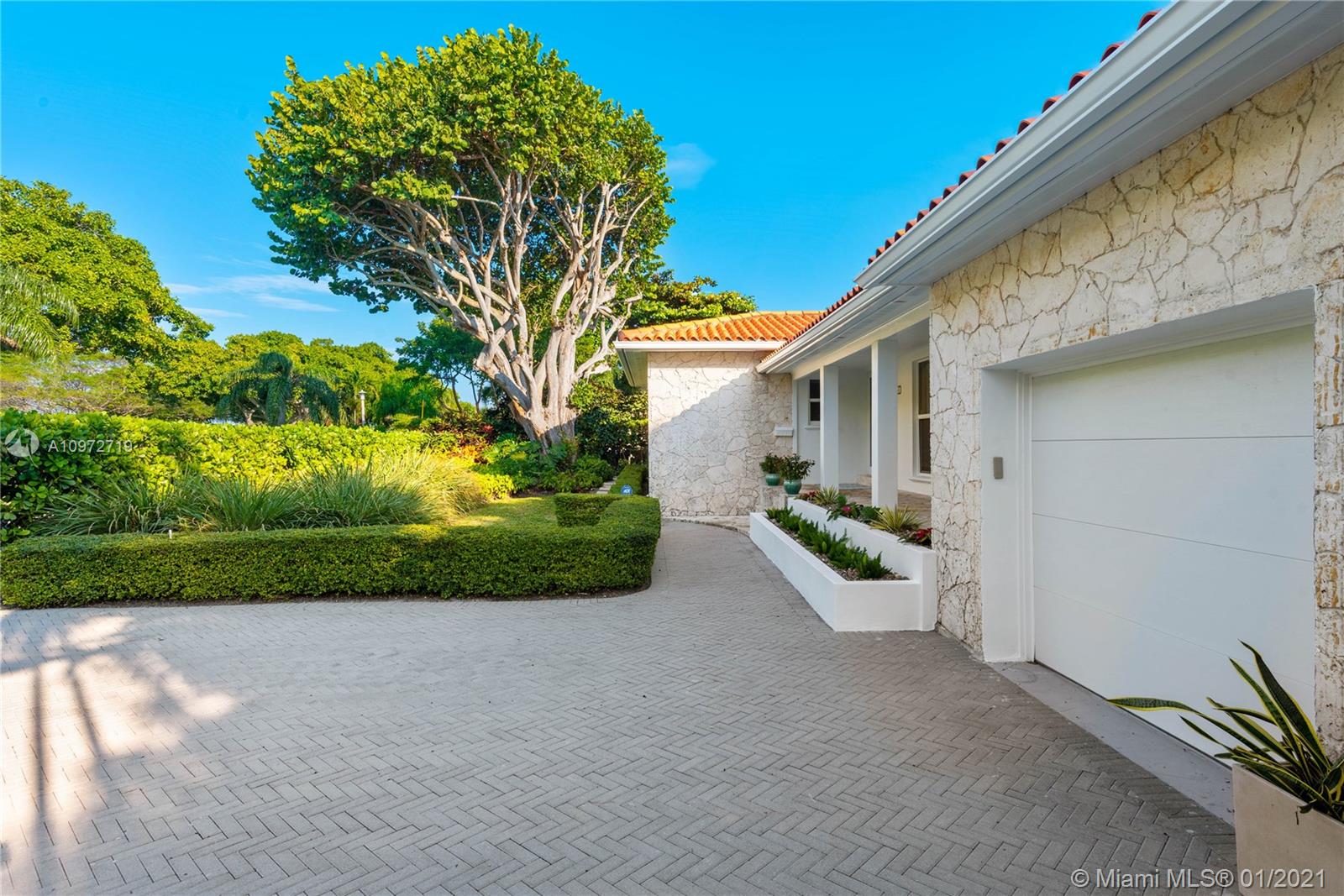 720 Lake Road Miami, FL 33137 - Photo 5 of 48