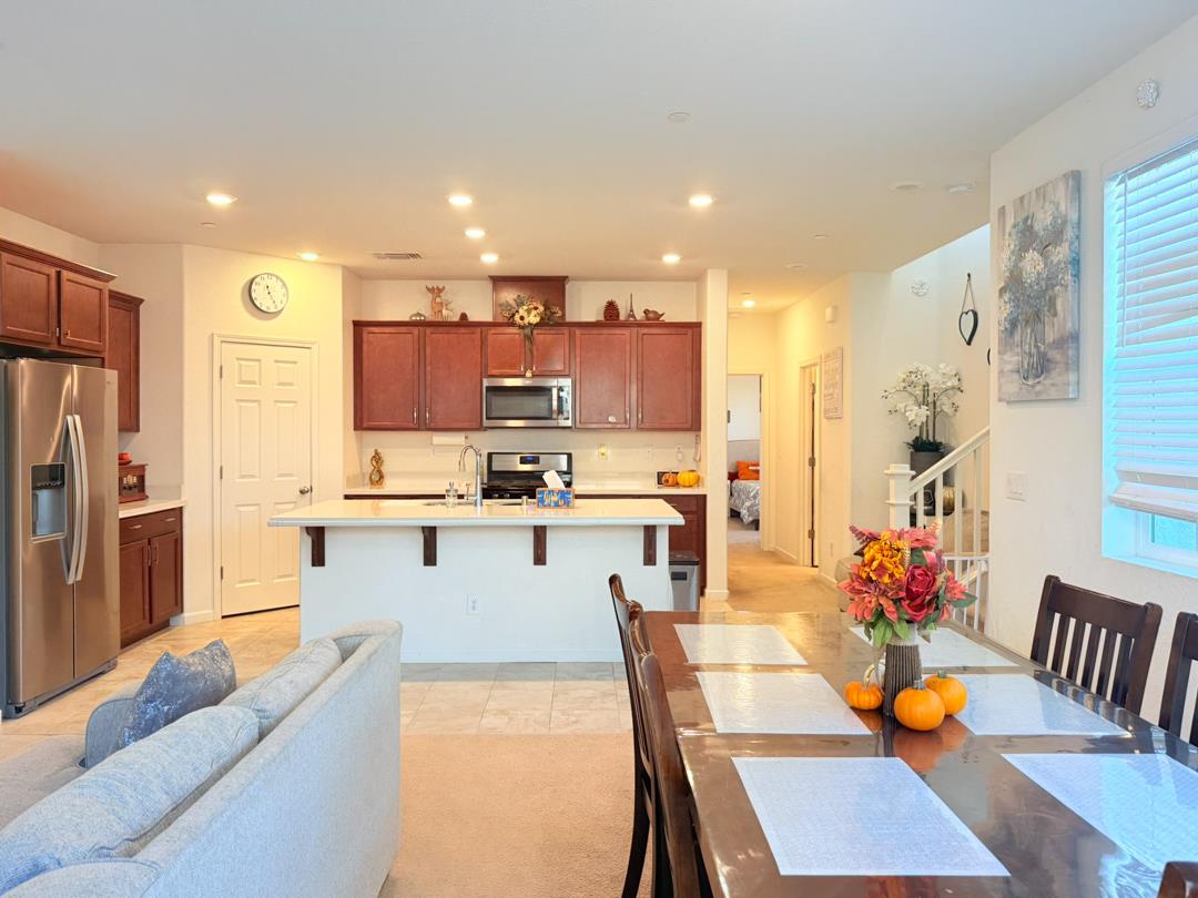 110 Bankside Way Sacramento, CA 95835 - Photo 11 of 48