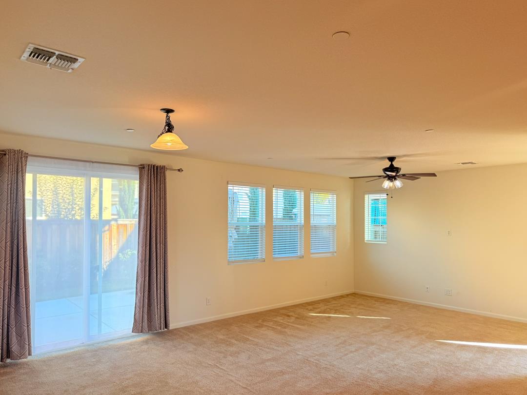 110 Bankside Way Sacramento, CA 95835 - Photo 2 of 48