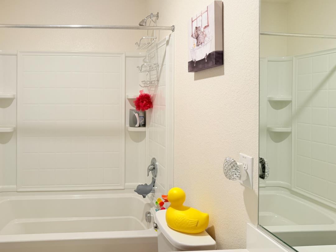 110 Bankside Way Sacramento, CA 95835 - Photo 33 of 48