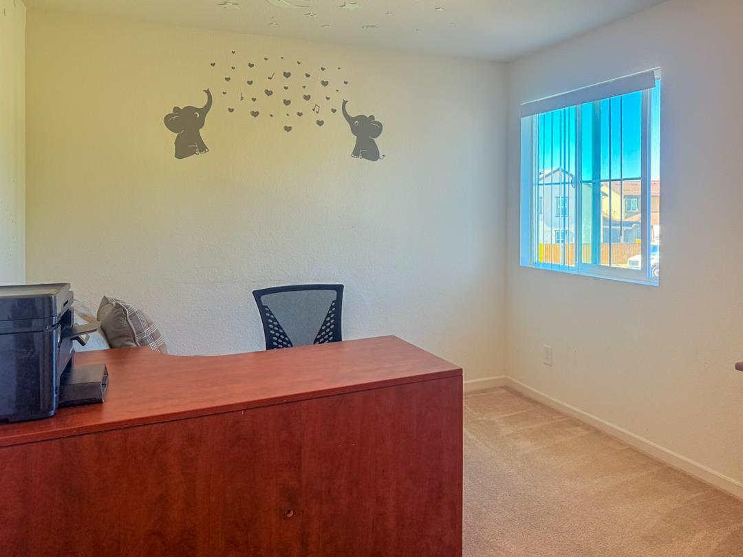 110 Bankside Way Sacramento, CA 95835 - Photo 35 of 48