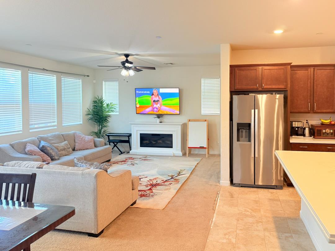 110 Bankside Way Sacramento, CA 95835 - Photo 9 of 48