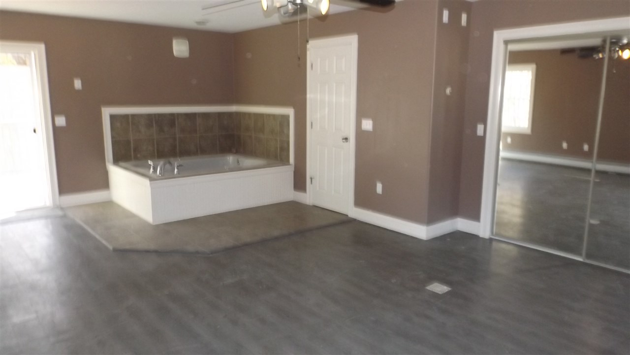225 Mt Delight Road Epsom, NH 03234 - Photo 12 of 33