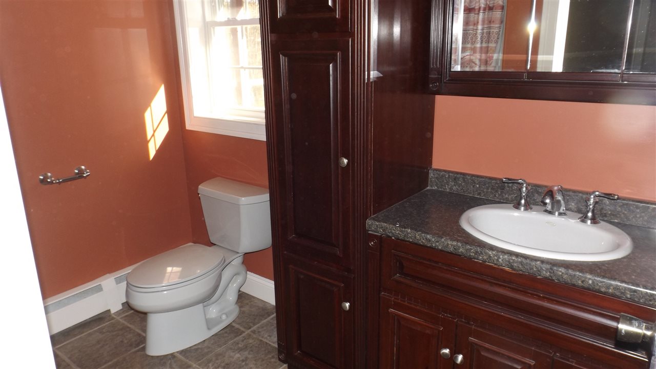 225 Mt Delight Road Epsom, NH 03234 - Photo 23 of 33