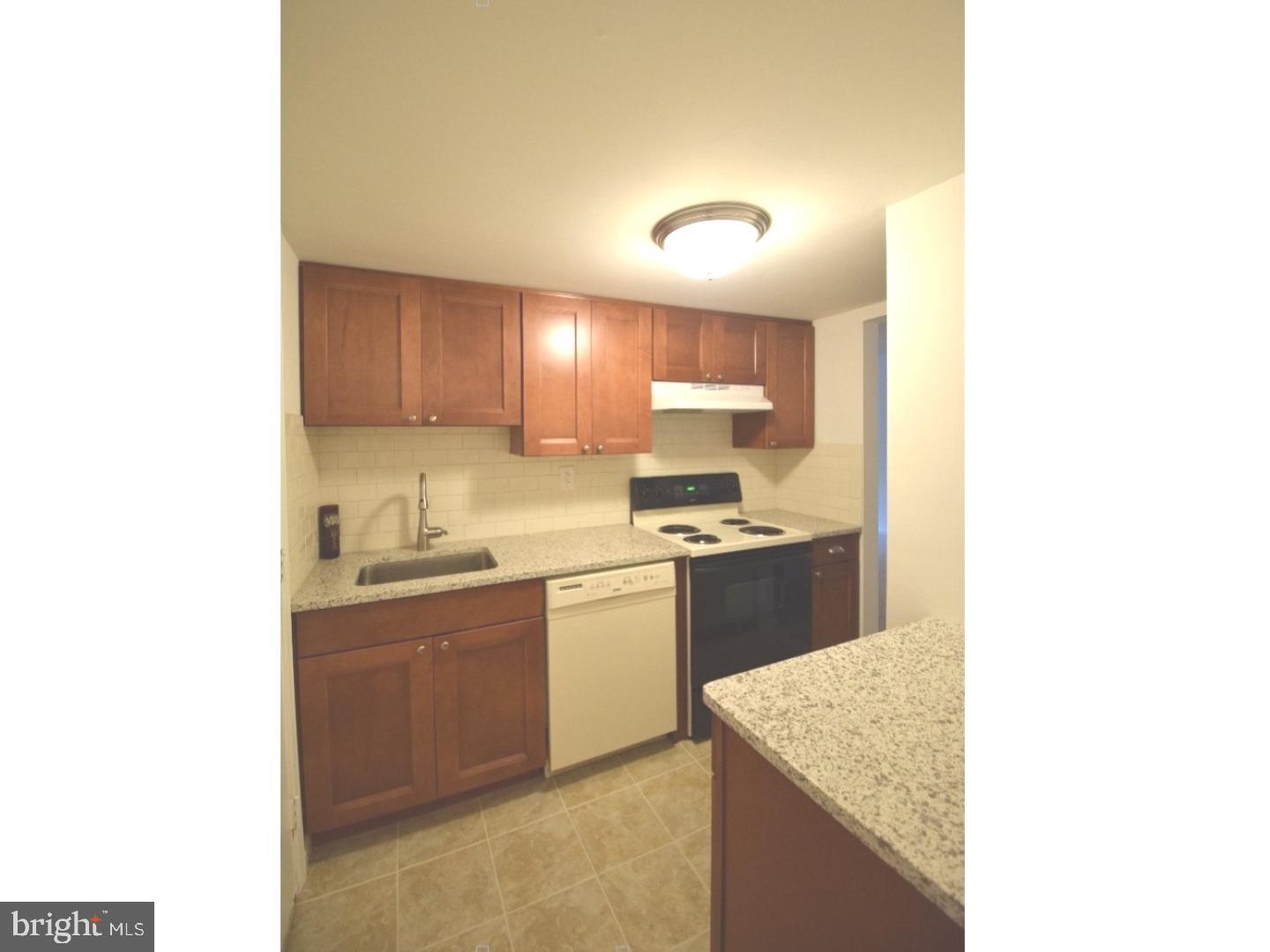 102 Bancroft Road Lansdale, PA 19446 - Photo 7 of 16 Kitchen