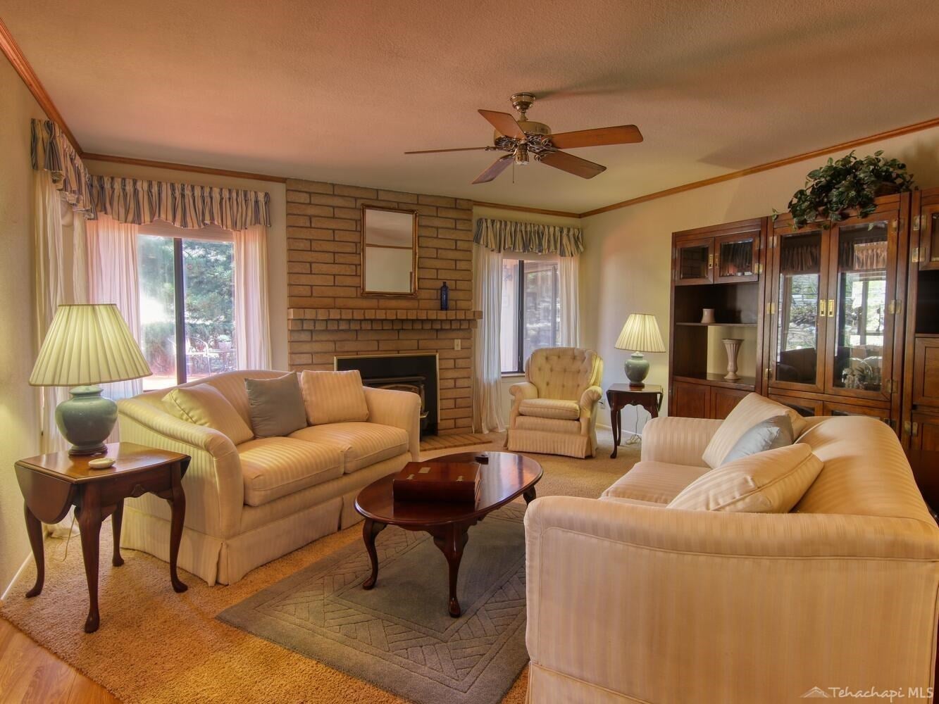 26121 Bear Valley Road Tehachapi, CA 93561 - Photo 11 of 65 Gallery Image 11