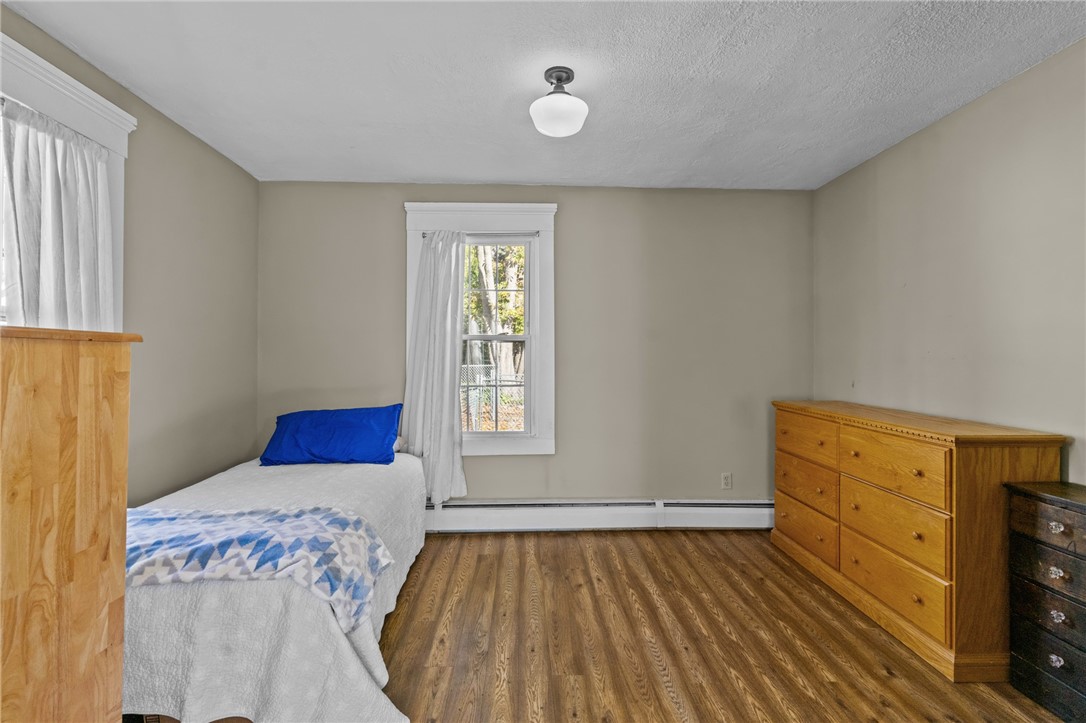 1539 Hope Road Cranston, RI 02831 - Photo 11 of 32