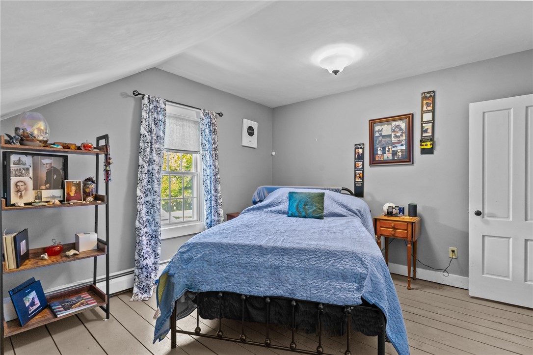 1539 Hope Road Cranston, RI 02831 - Photo 15 of 32