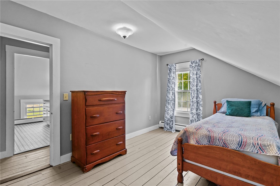 1539 Hope Road Cranston, RI 02831 - Photo 16 of 32
