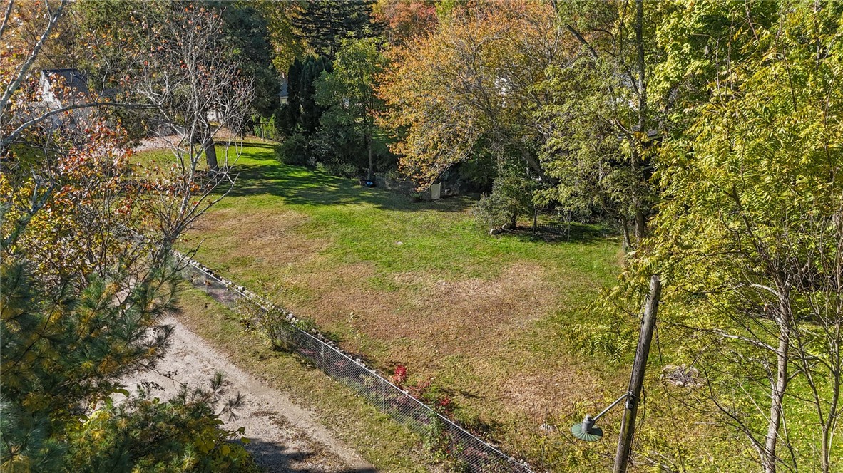 1539 Hope Road Cranston, RI 02831 - Photo 26 of 32