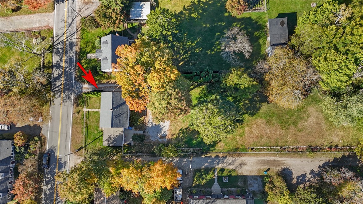 1539 Hope Road Cranston, RI 02831 - Photo 28 of 32